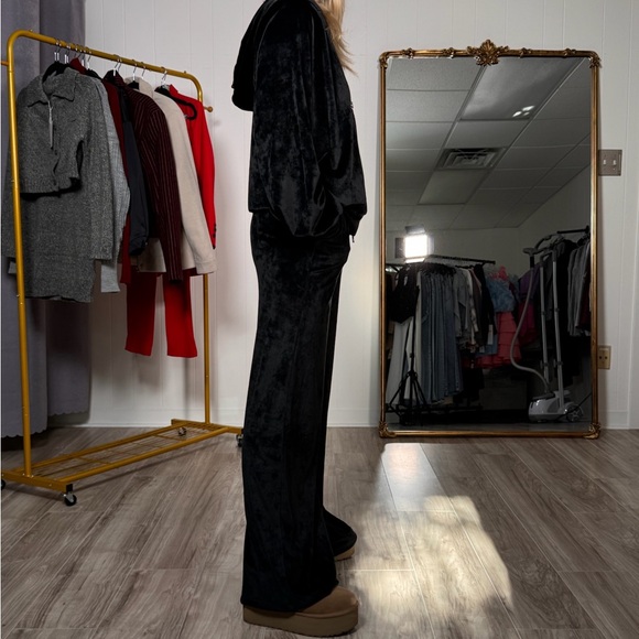 Black Velour Tracksuit - Picture 4 of 4